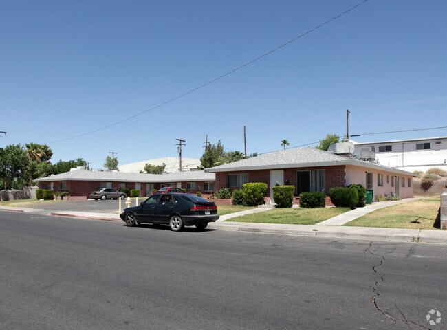 Primary Photo - Boulder Square Condominiums