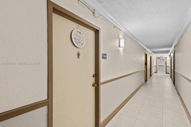 Building Photo - 1800 Sans Souci Blvd