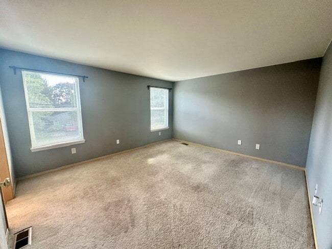 Building Photo - Roomy 4-Bedroom Home in Quiet Panther Lake Location