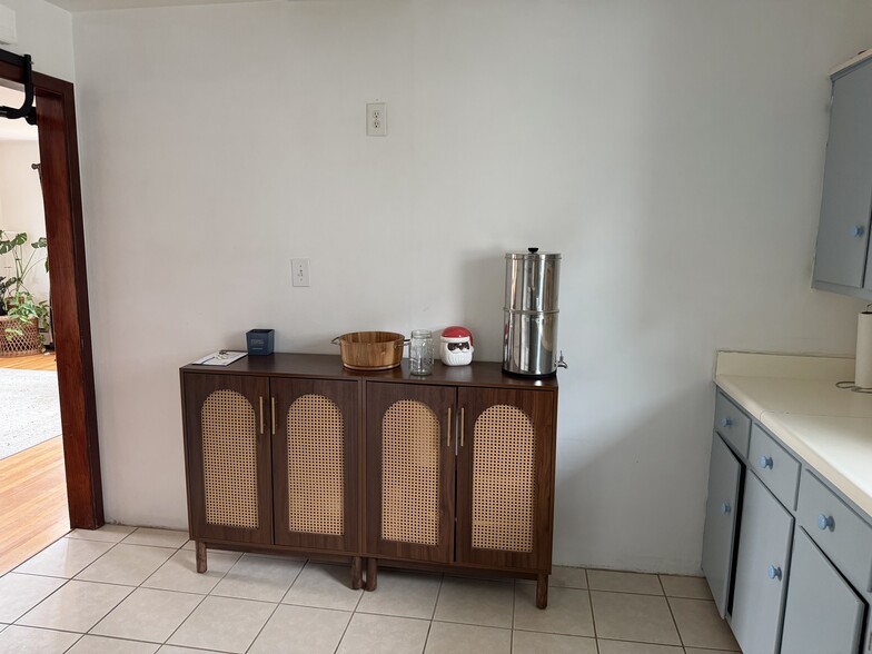 Good spot for a bar top table and chairs - 2113 N Sherman Ave