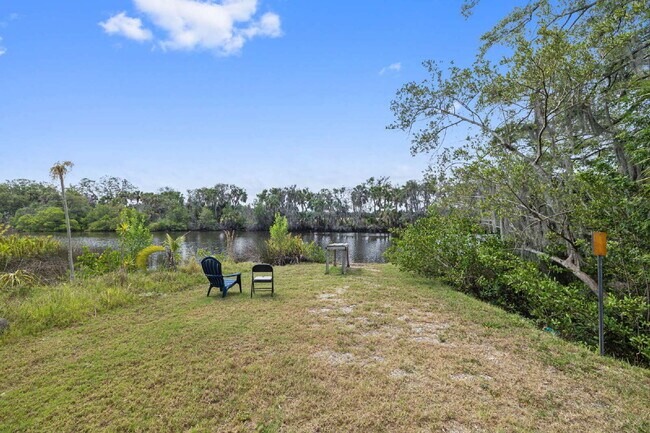 Building Photo - "Spacious 4-Bedroom Retreat with 3400 Sq F...