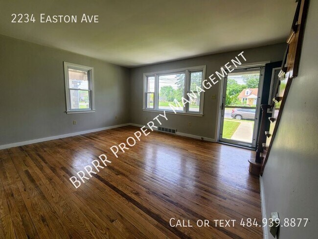 Building Photo - 2234 Easton Ave