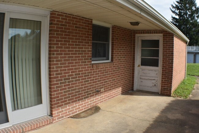 Building Photo - Rancher