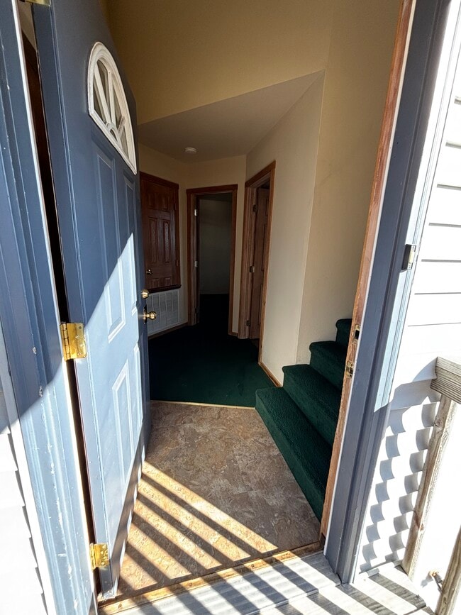 Building Photo - 284 Jefferson St