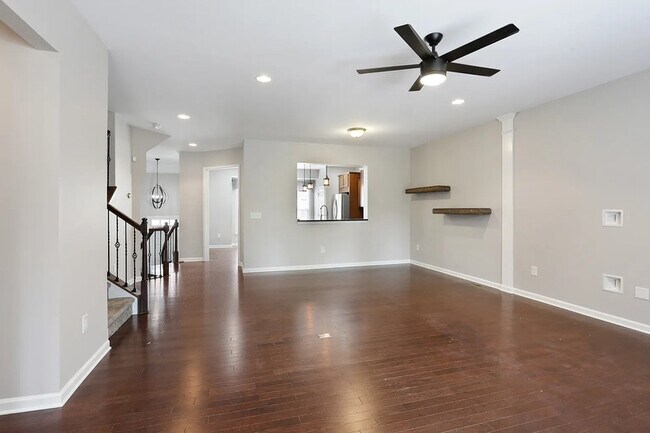 Building Photo - 5113 Kempsford Ct