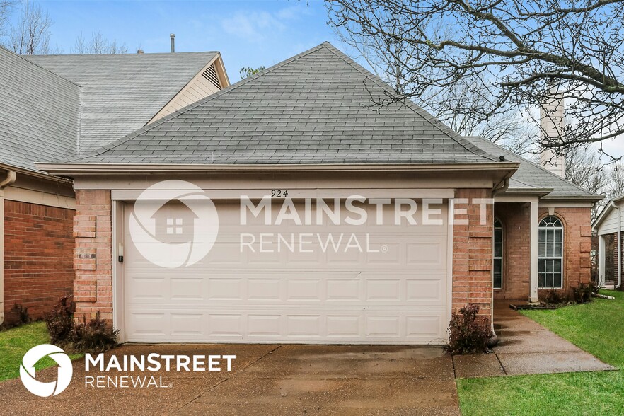 Building Photo - 924 Dalemore Ln