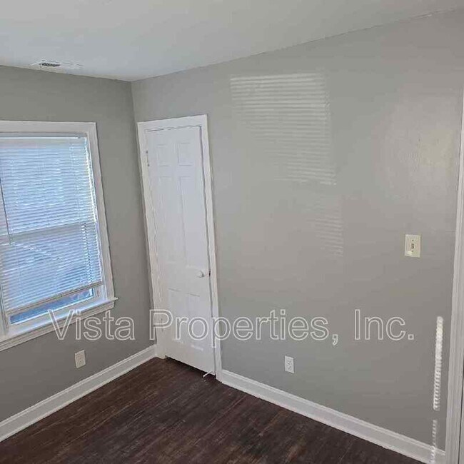 Building Photo - 1021 W Indian Trail