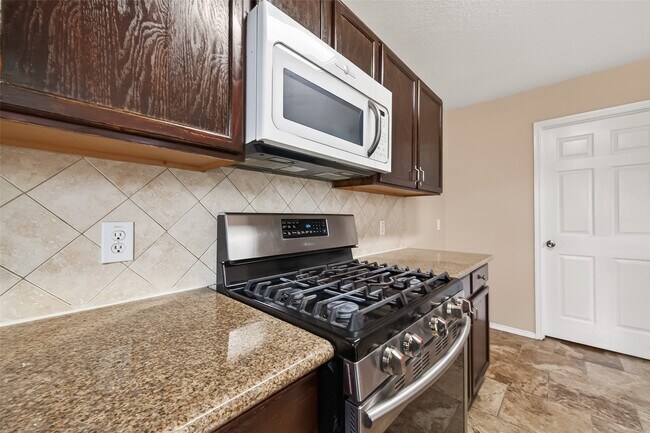 Building Photo - 15007 Sugar Sands Dr