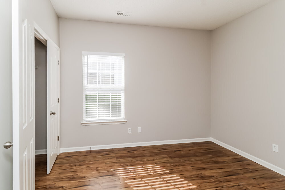 Building Photo - 110 Peterborough Dr