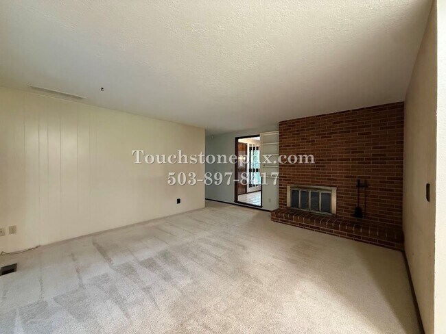 Building Photo - 13540 SW Hyland Park Ct