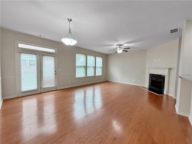 Building Photo - 2401 Attewood Dr
