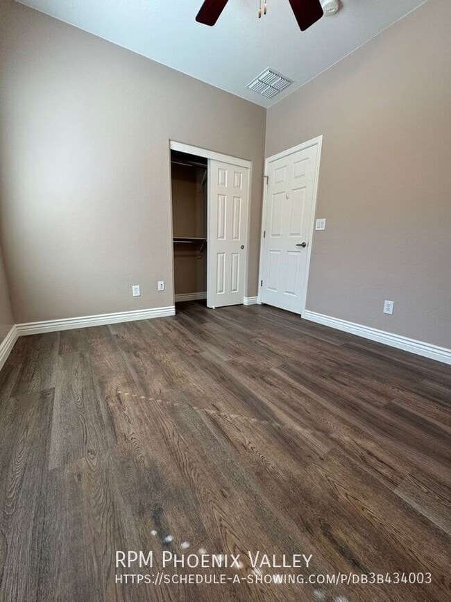 Building Photo - 1742 W Owens Way