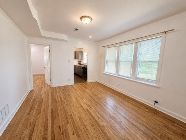 Building Photo - 834 N Christiana Ave