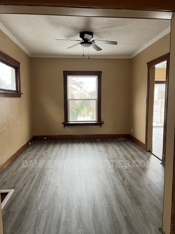 Building Photo - 2416 Lawton Ave