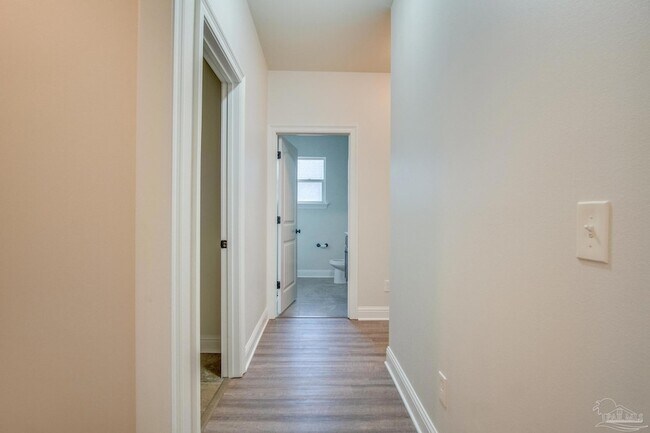 Building Photo - 4865 Spears St