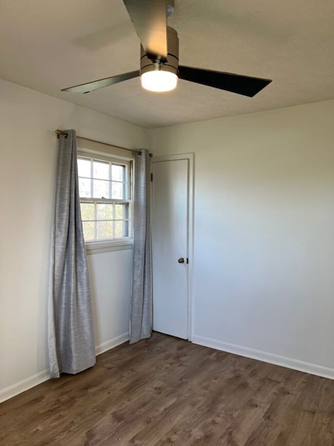 Building Photo - Morganton Rental!