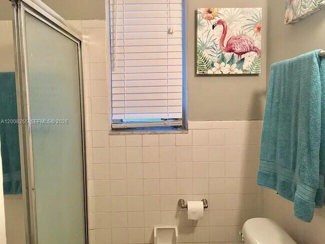 Building Photo - 375 SW 19th Ave