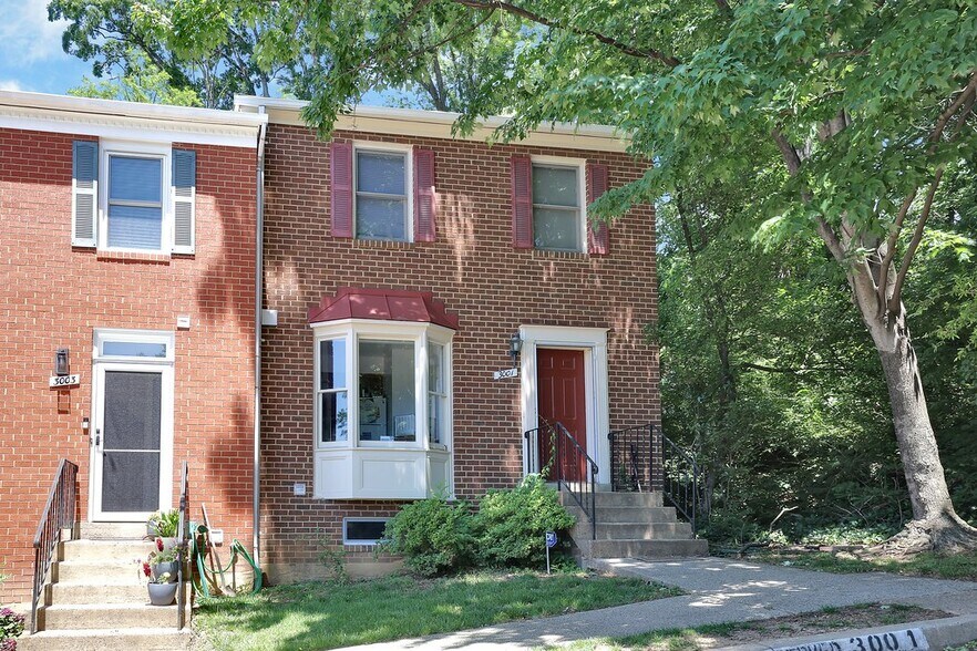 Building Photo - 3001 20th Ct S