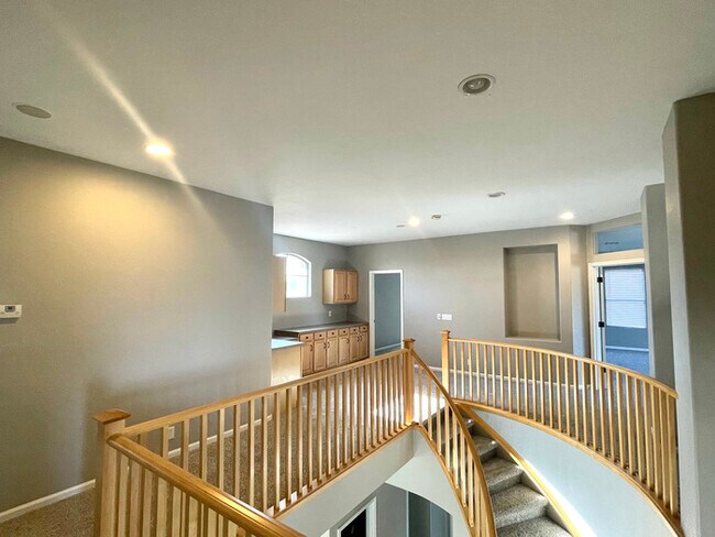 Building Photo - 1608 W Amberwood Dr