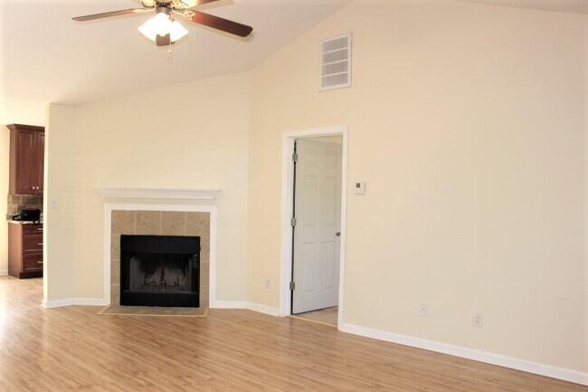 Building Photo - 206 Corley Cir