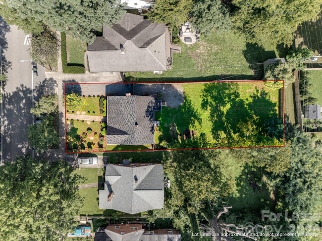 Building Photo - 216 Sylvania Ave