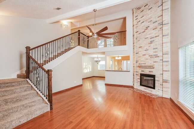 Building Photo - 11731 Yearling Dr