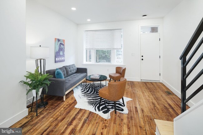Building Photo - 1424 S Marston St