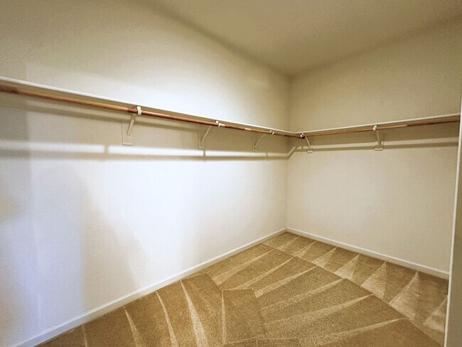 Building Photo - 313 Jacquelyn Ln