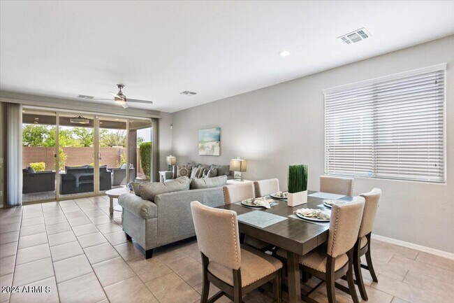 Building Photo - 11409 N 165th Ln