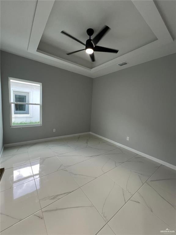 Building Photo - 14 Notre Dame Ave