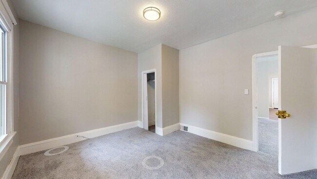 Building Photo - 3200 W 94th St