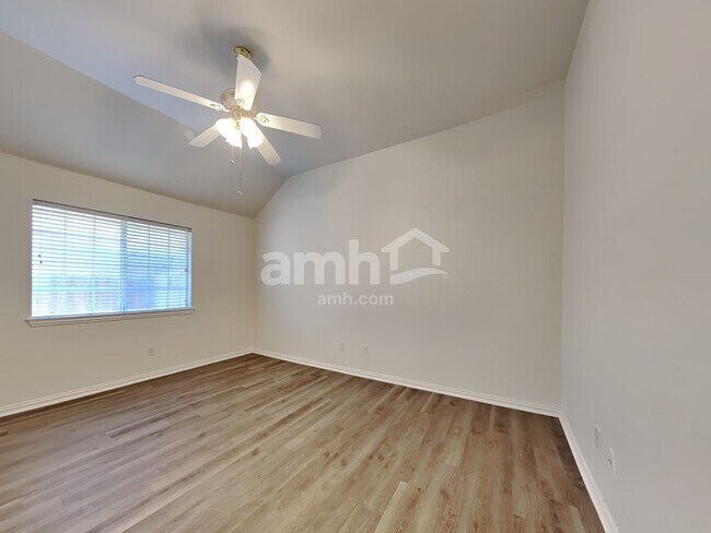 Building Photo - 2500 Kariba Ln