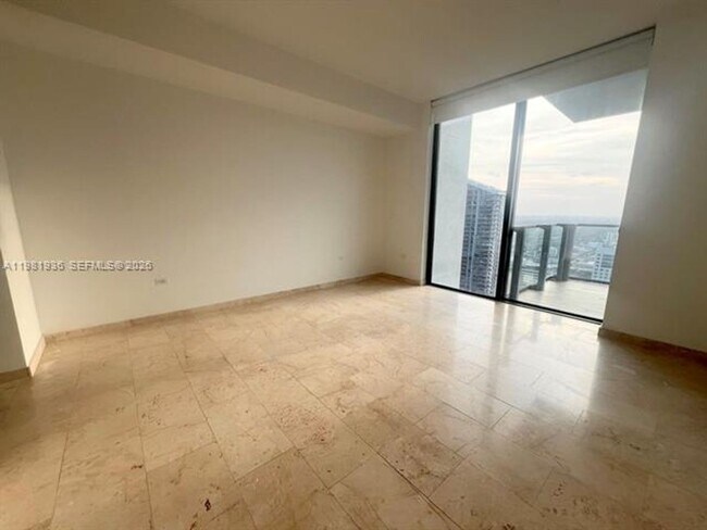 Building Photo - 68 SE 6th St