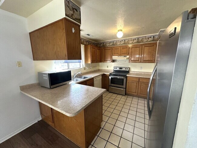 Building Photo - 3059 Bayberry Cir