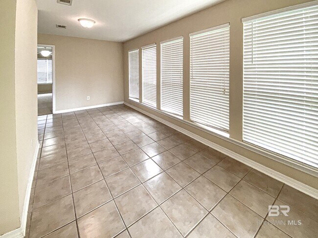 Building Photo - 27450 Hobby Horse Ln