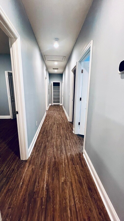 Building Photo - 6649 Osceola St