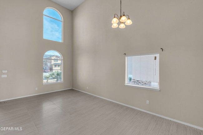 Building Photo - 11017 Bullseye St