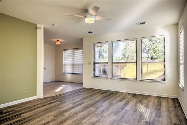 Building Photo - 2410 Great Oaks Dr