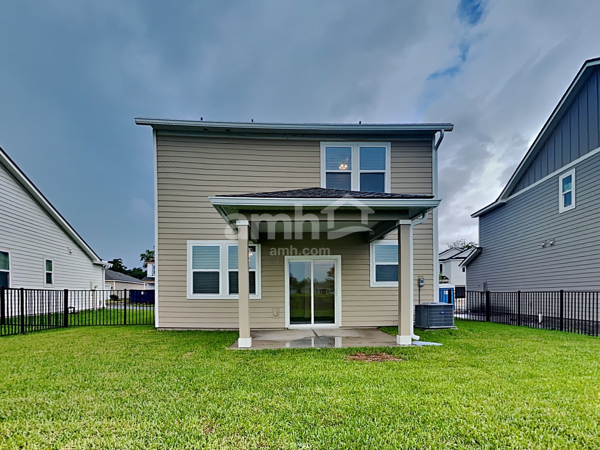 Building Photo - 1003 Tan Tara Trl