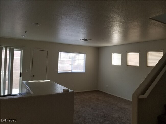 Building Photo - 3123 Inlet Bay Ave