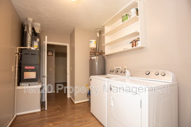 Building Photo - 2201 Gennings Ct