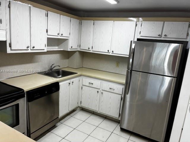 Building Photo - 16950 W Dixie Hwy