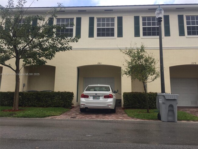 Building Photo - 283 SW 7th Ct