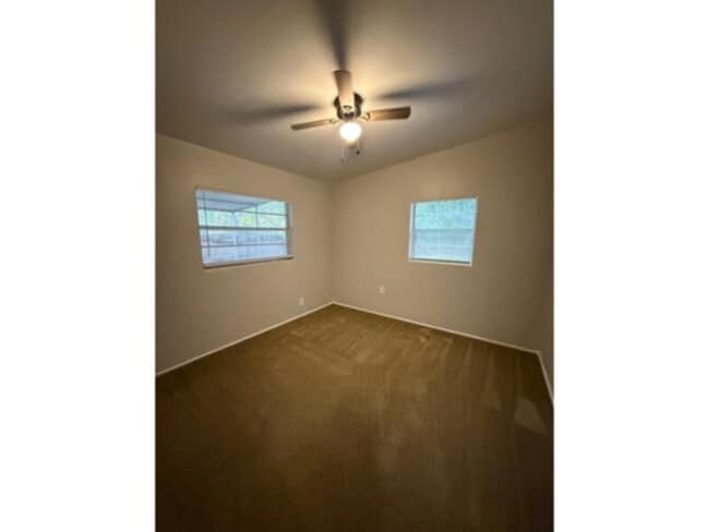 Building Photo - 3 Bedroom with Garage, Screen Porch, and Central AC-Lake Mary Schools!