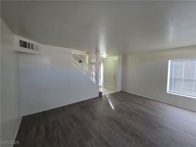 Building Photo - 8453 Vast Horizon Ave