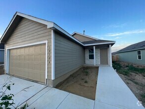 Building Photo - July Move-In Special
