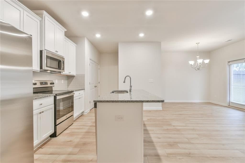 Building Photo - 4541 Bishops Ln