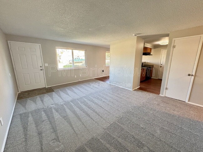 Building Photo - 3690 NE 8th St