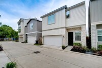 Building Photo - 1844 Parana Dr