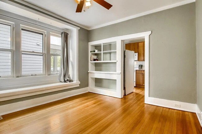 Building Photo - Charming 3-Bedroom Bungalow with Oversized...